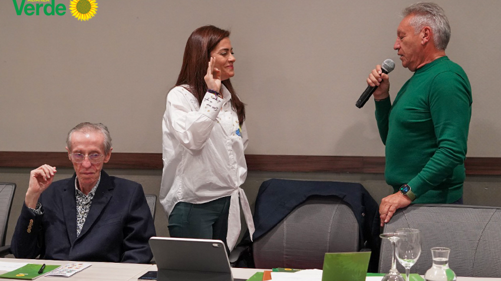 Alianza Verde elige por primera vez una mujer como copresidenta